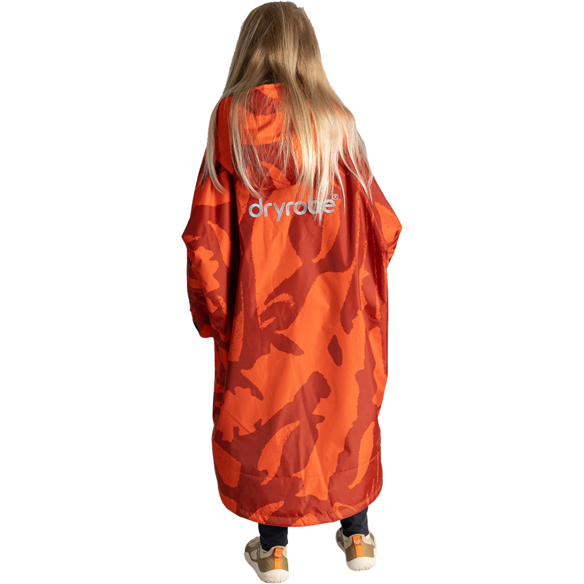 2026 Dryrobe Advance Junior Long Sleeve Changing Robe V3KSLSDA - Mosaic Palm